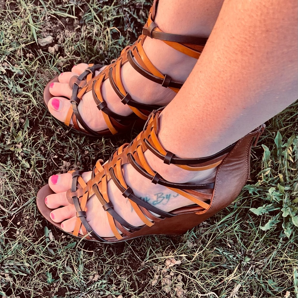 MIA 7.5 wedges